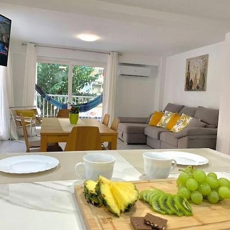 New Stylish Beach Front Apartment Кулера Екстериор снимка